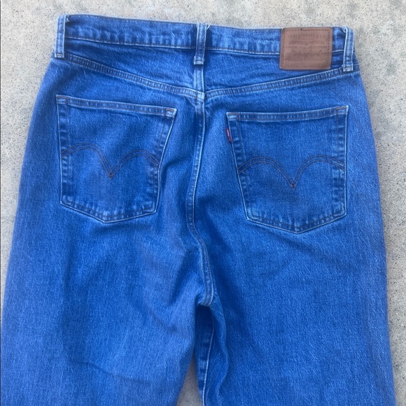 LEVI's Women's Ribcage Straight Button Fly Big 'E' Denim Blue Jeans Size 32 - Picture 5 of 9